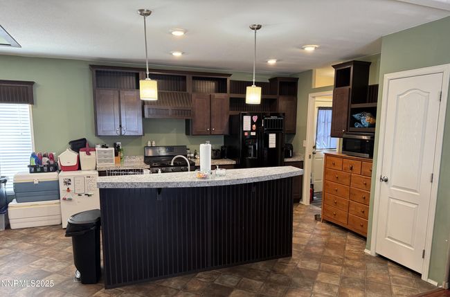445 Mira St, House other with 3 bedrooms, 2 bathrooms and 4 parking in Reno NV | Image 5