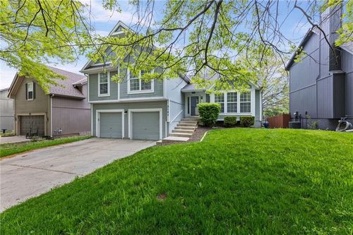 5147 Payne St, Shawnee, KS, 66226-3872 | Card Image