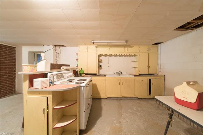2025 W Main St, House other with 3 bedrooms, 2 bathrooms and null parking in Yadkinville NC | Image 43