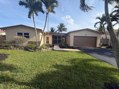 10524 Nw 4th St, Plantation, FL, 33324-1716 | Card Image
