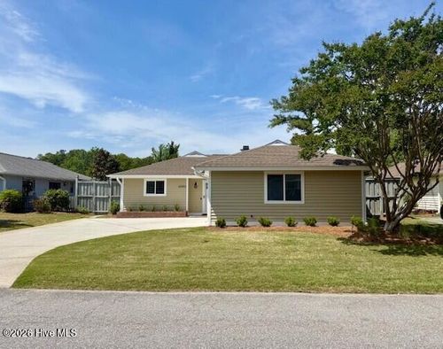 6043 Cedar Ridge Dr, Wilmington, NC, 28405-3884 | Card Image