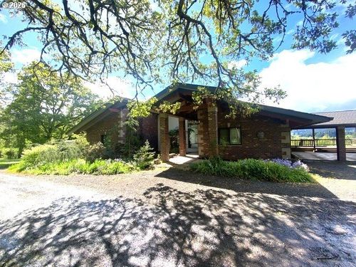 86635 Pine Grove Rd, Eugene, OR, 97402-9291 | Card Image