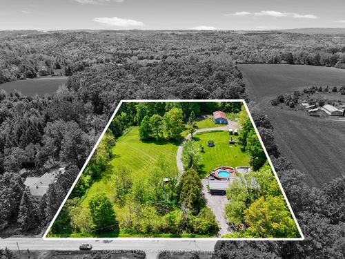 638 Eddystone Rd, Grafton, ON, K0K2G0 | Card Image