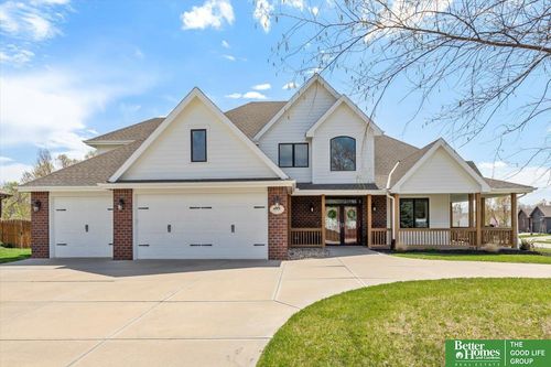 16831 Chandler St, Omaha, NE, 68136-2116 | Card Image