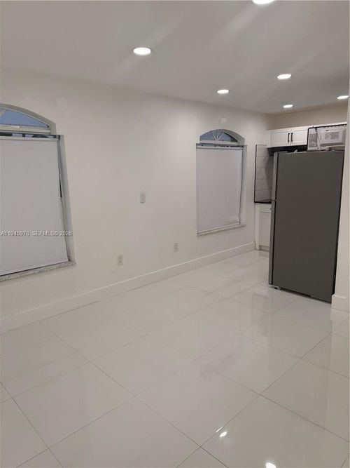 e1-14320 Sw 147th Ct, Miami, FL, 33196-5042 | Card Image