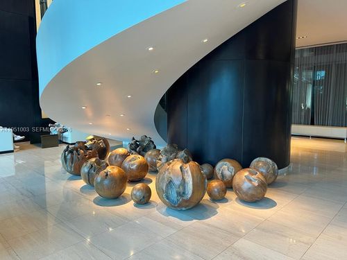 apt-3908-900 Biscayne Blvd, Miami, FL, 33132-1570 | Card Image