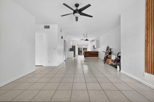 4-4902 Washington St, Hollywood, FL, 33021-7682 | Card Image