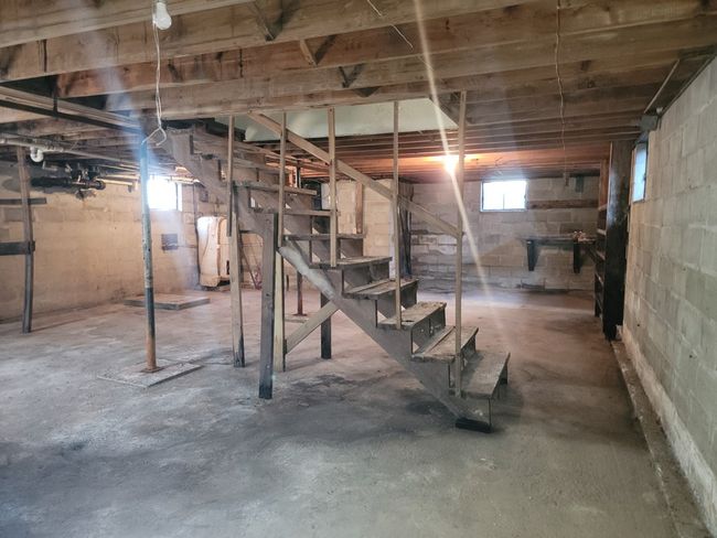 2227 Ballard Red Sulphur Pkwy, Home with 3 bedrooms, 2 bathrooms and 12 parking in Peterstown WV | Image 15
