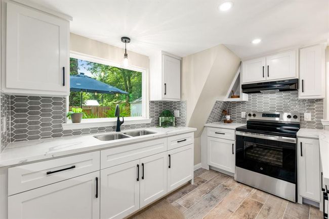 611 Big Deer Dr, House other with 2 bedrooms, 2 bathrooms and 2 parking in Crosby TX | Image 19