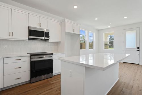 6325 Jacinto Ave, Sacramento, CA, 95823 | Card Image