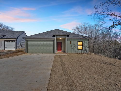 723 W Parnell St, Denison, TX, 75020-2006 | Card Image