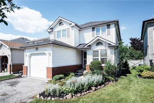 560 Penny Lane, Waterloo, ON, N2T2L3 | Card Image