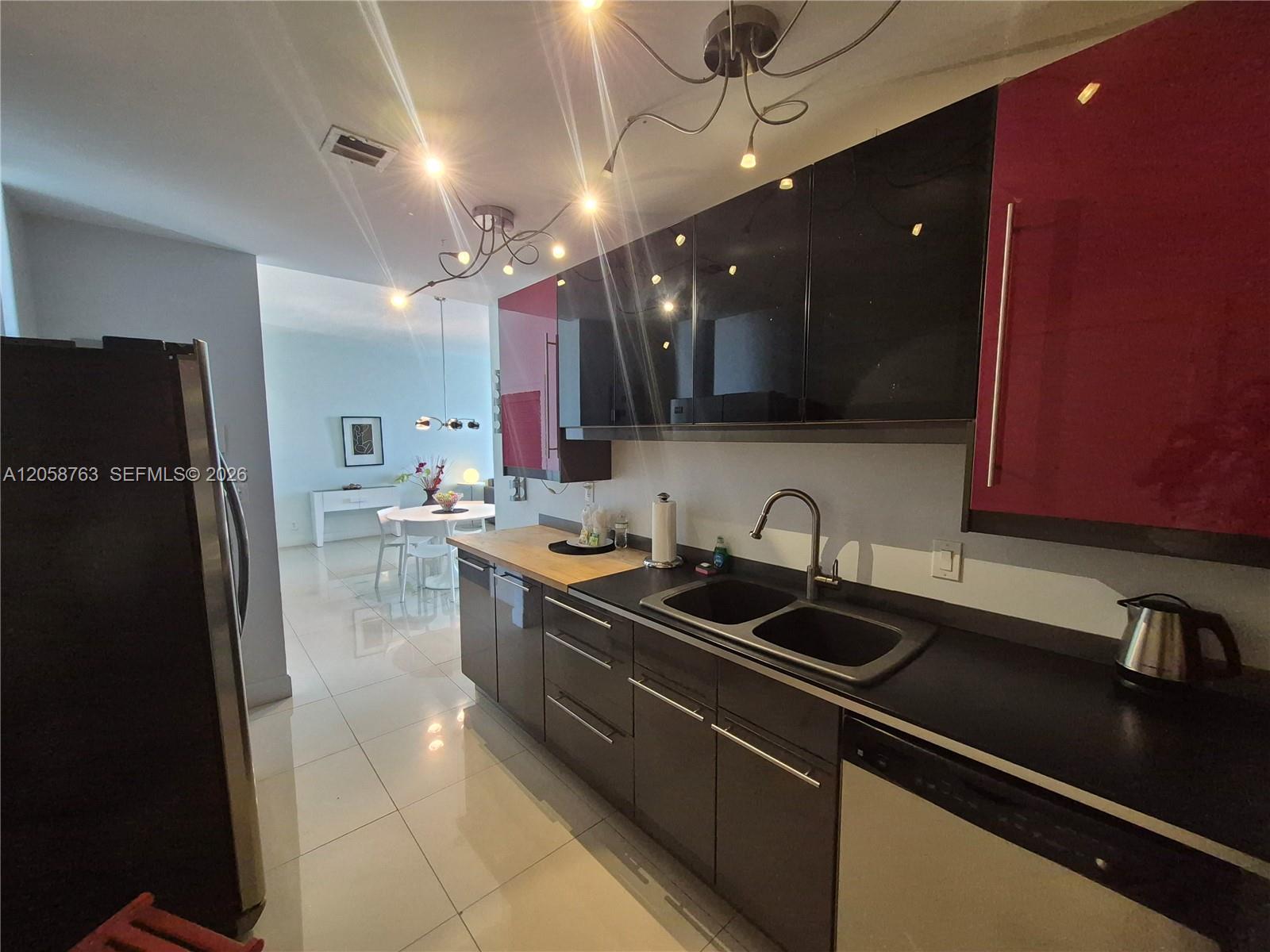 Residential in Hollywood 2