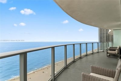 1202 - 4111 S Ocean Dr, Home with 2 bedrooms, 2 bathrooms and null parking in Hollywood FL | Image 1