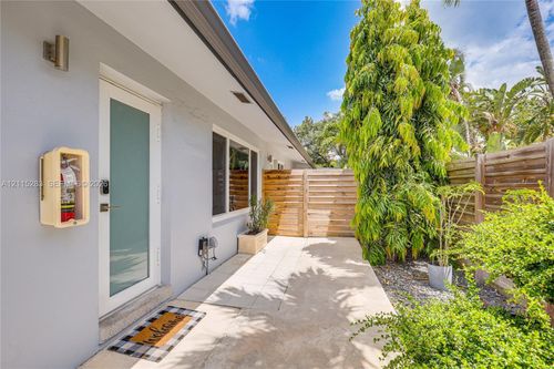 a-1619A Ne 25th St, Wilton Manors, FL, 33305 | Card Image