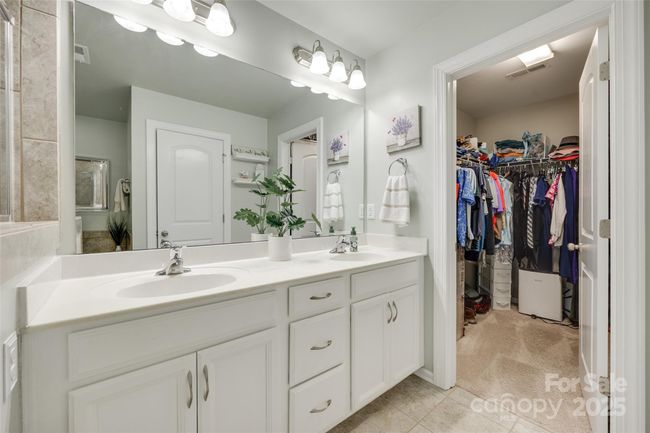 6842 Berewick Commons Pkwy, Townhouse with 3 bedrooms, 3 bathrooms and null parking in Charlotte NC | Image 14