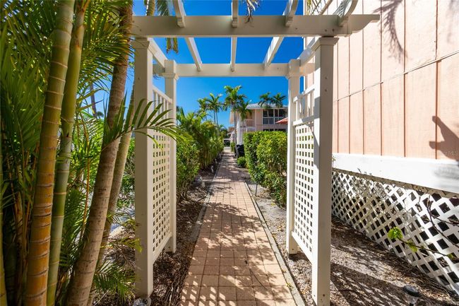 UNIT-2B - 2375 N Beach Rd, Condo with 2 bedrooms, 1 bathrooms and null parking in Englewood FL | Image 35