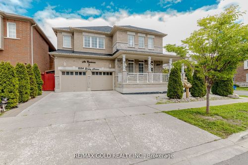 1554 Bruny Ave, Pickering, ON, L1X0C7 | Card Image