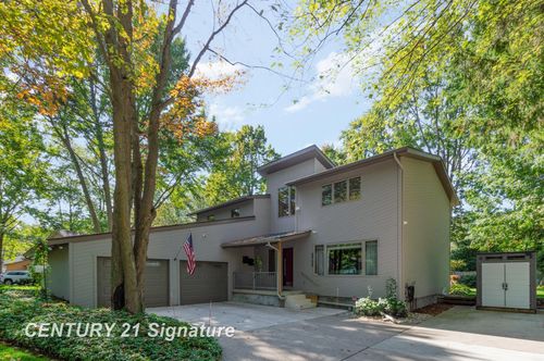 5705 Lantern Ln, Midland, MI, 48642-7133 | Card Image