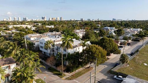 852 Ne 16th Avenue, Fort Lauderdale, FL, 33304 | Card Image