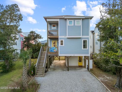 22 Sandy Ln, Surf City, NC, 28445-6877 | Card Image