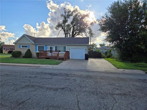 1300 Dover Dr, Salina, KS, 67401-4639 | Card Image