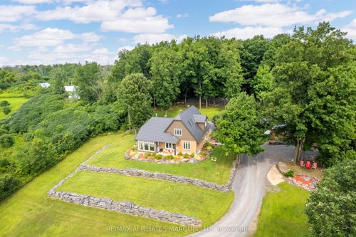 18833 Paragon Rd, South Glengarry, ON, K6H5R5 | Card Image