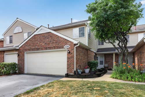 1038 Bedford Drive, Carol Stream, IL, 60188 | Card Image