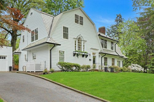 490 Bellwood Ave, Sleepy Hollow, NY, 10591-1426 | Card Image