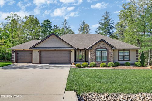 43 Renwick Dr, Crossville, TN, 38558-2852 | Card Image
