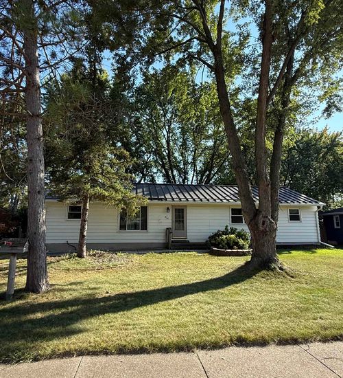 326 Prairie View Ct, Oregon, WI, 53575-1419 | Card Image