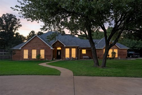 210 Saddle Club Rd, Weatherford, TX, 76088-7623 | Card Image