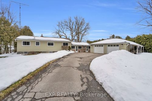 561 Duclos Point Rd, Pefferlaw, ON, L0E1N0 | Card Image
