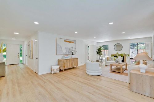 23000 Stonebridge, Cupertino, CA, 95014-5641 | Card Image