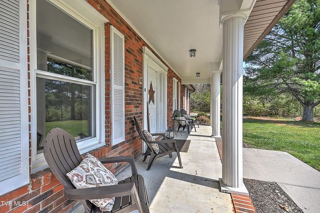 646 Meadow View Rd, House other with 4 bedrooms, 2 bathrooms and null parking in Bristol TN | Image 6