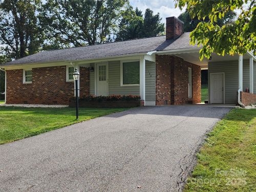 134 Apple Tree Ln, North Wilkesboro, NC, 28659-9284 | Card Image