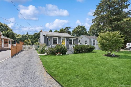 34 W End Ave, East Quogue, NY, 11942-4213 | Card Image