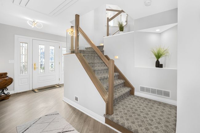 32633 River Rd, House other with 4 bedrooms, 3 bathrooms and null parking in Harrison Twp MI | Image 4
