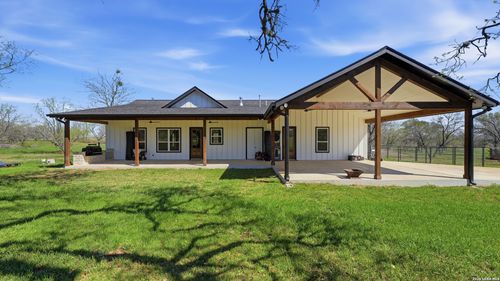 1130 Church Rd, Seguin, TX, 78155-3759 | Card Image