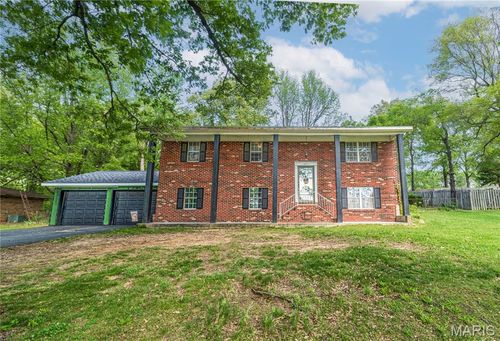 16911 Christian Dr, Dexter, MO, 63841-8842 | Card Image