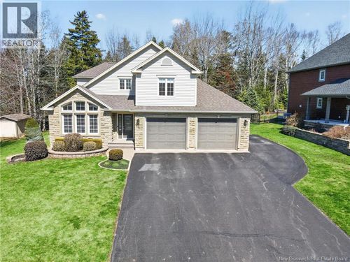 142 Rue Du Golf, Dieppe, NB, E1A8J6 | Card Image