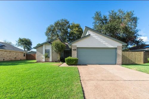 462 Capehill Dr, Webster, TX, 77598-2600 | Card Image
