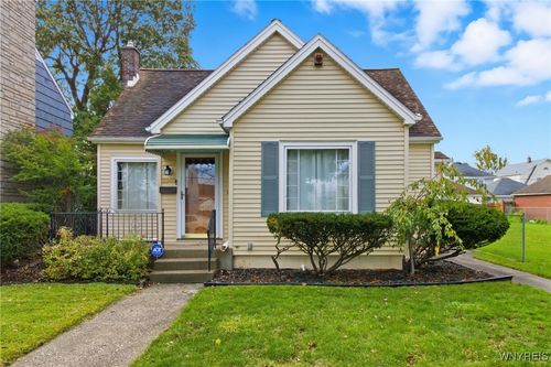 2945 Michigan Ave, Niagara Falls, NY, 14305-3303 | Card Image