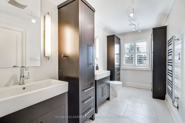 106 Cumming Crt, House other with 4 bedrooms, 3 bathrooms and 4 parking in Ancaster ON | Image 20