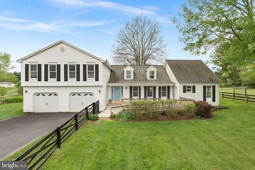 39560 Sweetfern Ln, Lovettsville, VA, 20180-3332 | Card Image