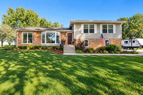 114 Eugene St, Towanda, IL, 61776-7561 | Card Image
