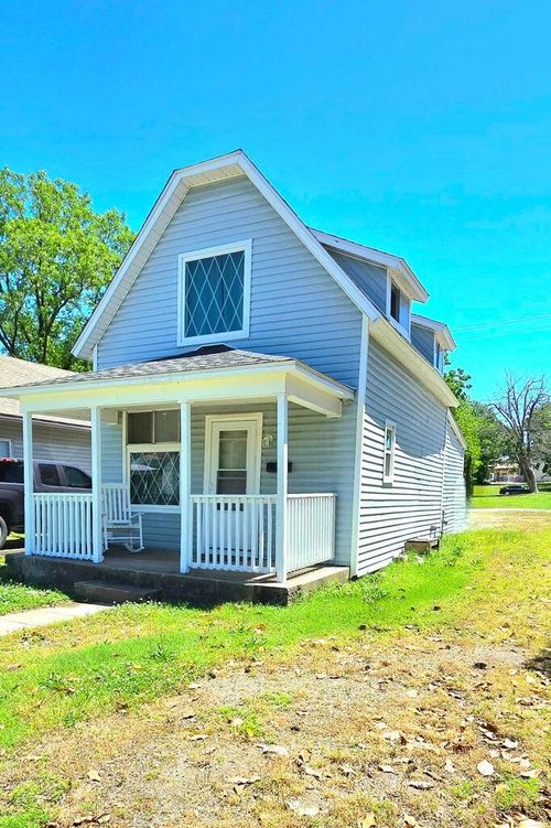 12 C St Nw, Miami, OK, 74354-6212 | Card Image