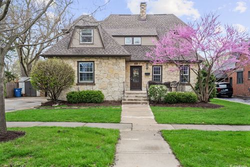 397 S Holly Avenue, Elmhurst, IL, 60126 | Card Image