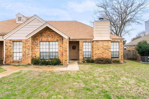 2923 Tanglewood Dr, Lancaster, TX, 75134-3730 | Card Image