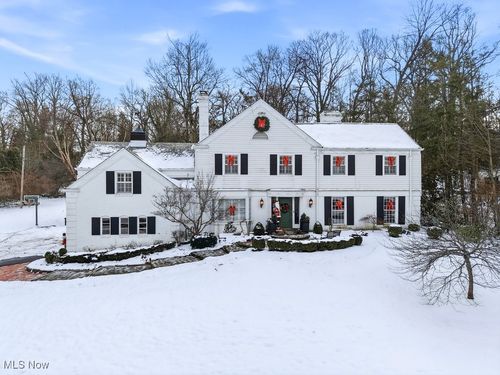 201 Hampshire Rd, Akron, OH, 44313-4374 | Card Image